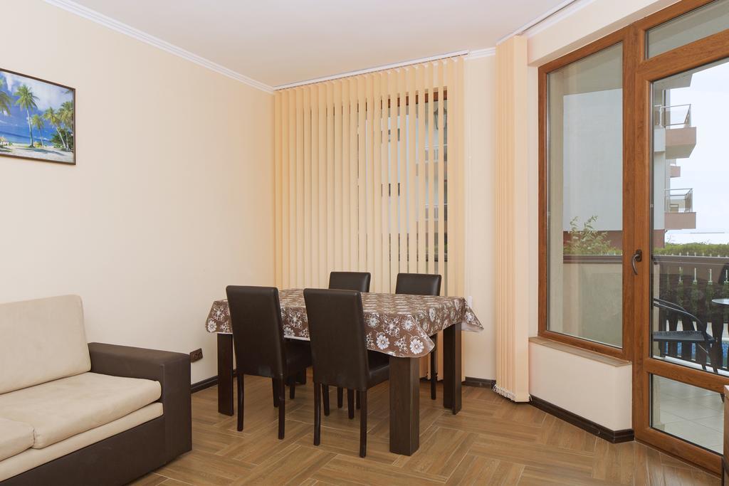 Mars Apartments In Complex Shipka Sveti Vlas Exterior photo